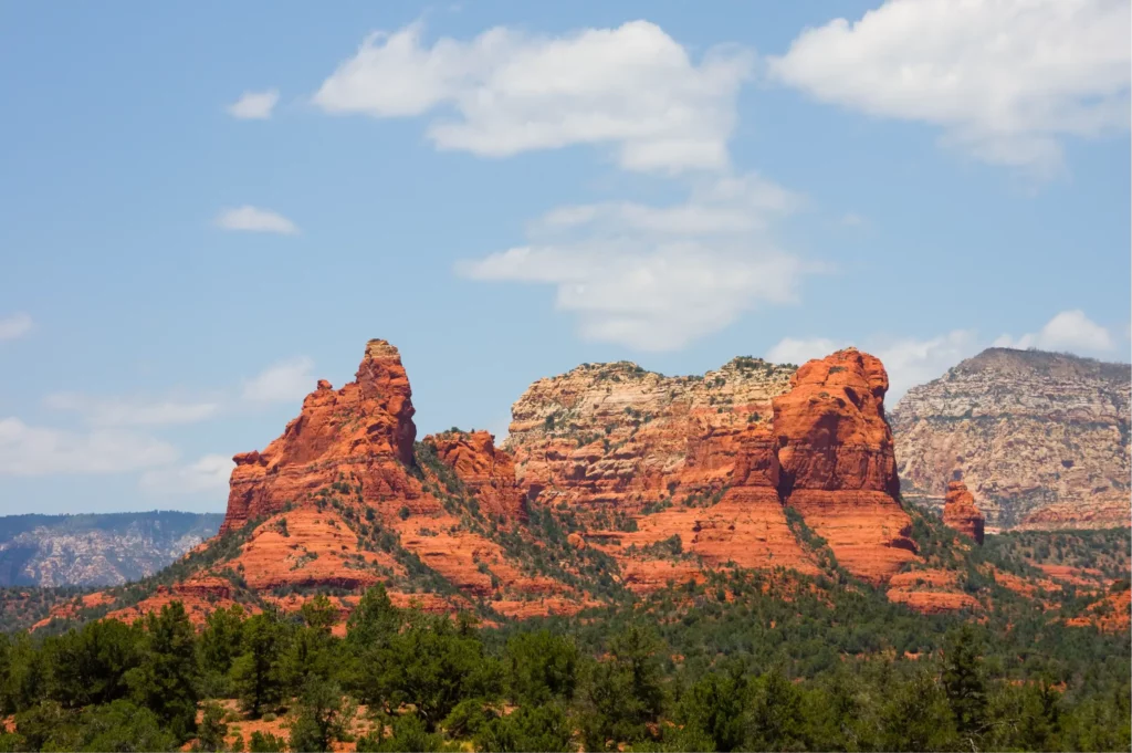 Rock formations in sedona arizona on desert safari excursion booked with acx travel.